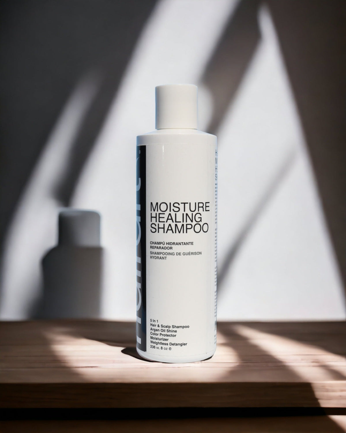 Moisture Healing Shampoo - 5 in 1 -  8 oz HairArt Int'l Inc.